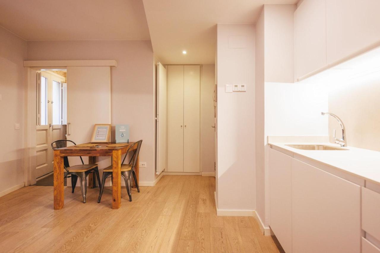 Bravissimo Barca Studio Apartment Girona Bagian luar foto